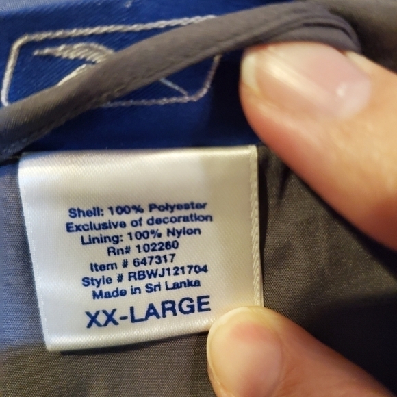 Reebok XXL Windbreaker Gray and Red - Picture 4 of 11